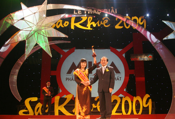 Phần mềm MISA Mimosa.NET 2009 vinh dự nhận giải thưởng Sao Khuê 2009 do Hiệp hội phần mềm Việt Nam (VINASA) trao tặng